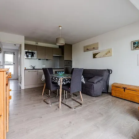 Appartement En Front De Avec Loggia Fermee Et Parking, 4 Pers. - Fr-1-521-266 *