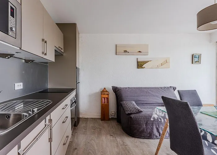 En Front De Avec Loggia Fermée Et Parking, 4 Pers. - Fr-1-521-266